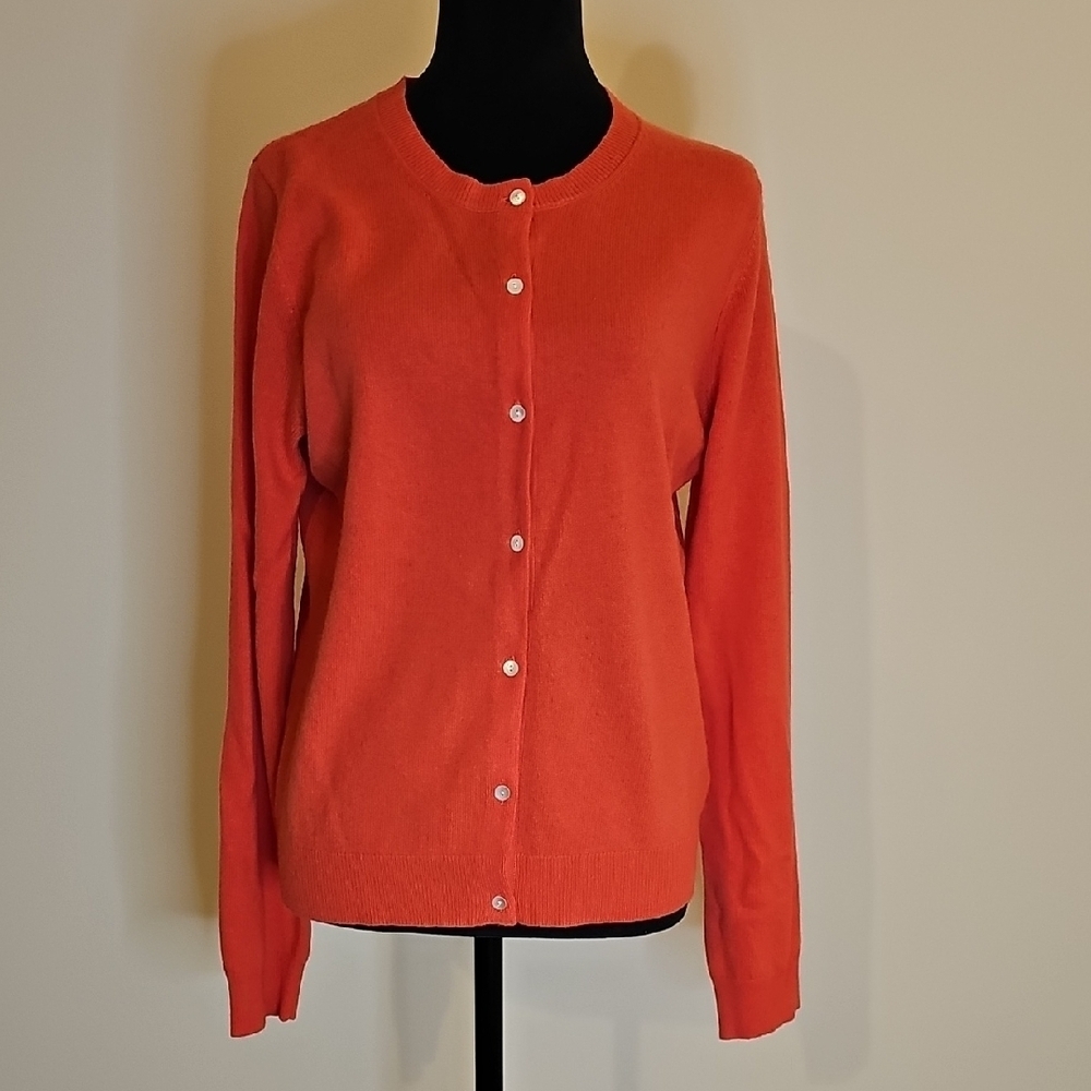 Vineyard Vines Sullivans Cardigan Solid in Fruit Punch - Size M